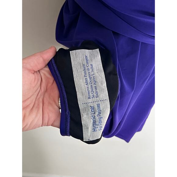 Magicsuit Celine Deep V-Neck One-Piece Swimdress Passion Women's Size 16 NWT - Picture 8 of 13